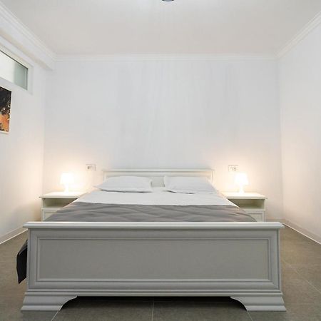 Armada Aparthotel Алба-Юлия Экстерьер фото