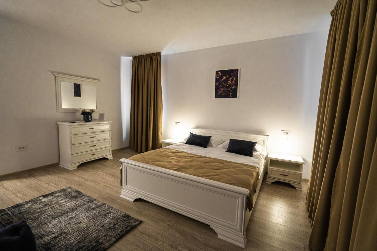 Armada Aparthotel Алба-Юлия Экстерьер фото