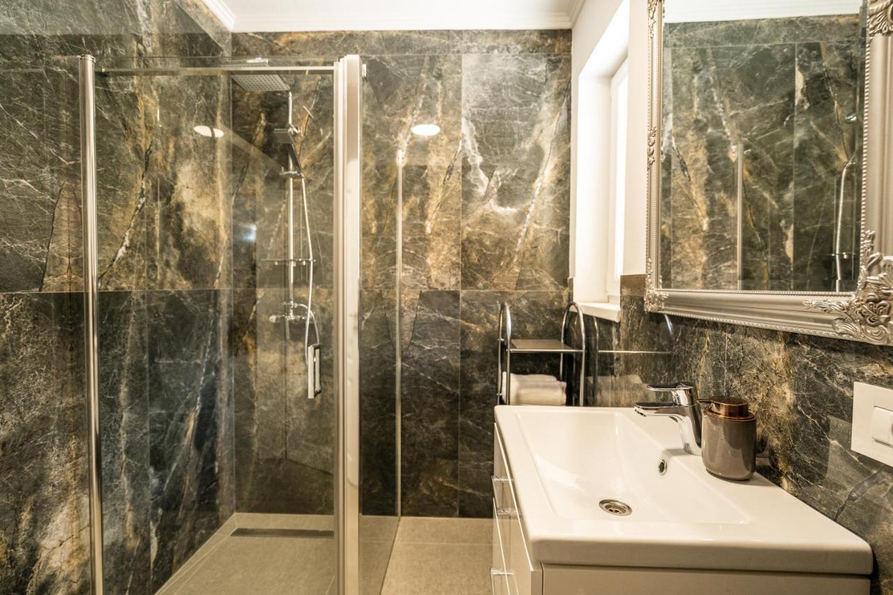 Armada Aparthotel Алба-Юлия Экстерьер фото